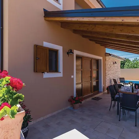 2 Bedroom Lovely In Vakantiehuis